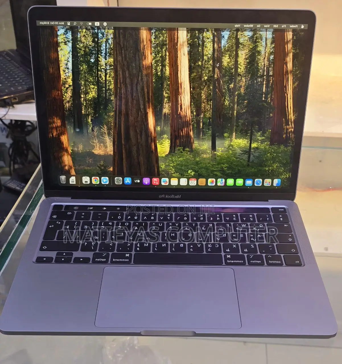 New Laptop Apple MacBook Pro 2020 8GB Intel Core I5 SSD 512GB