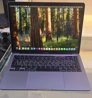 New Laptop Apple MacBook Pro 2020 8GB Intel Core I5 SSD 512GB