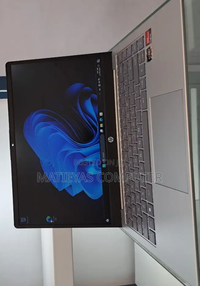 New Laptop HP Stream Notebook 8GB AMD Ryzen 5 SSD 512GB