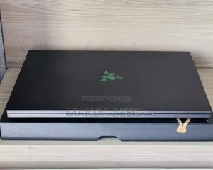 New Laptop Razer Blade 32GB Intel Core I9 SSD 2T