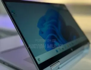 New Laptop HP Envy X360 8GB Intel Core I7 SSD 1T