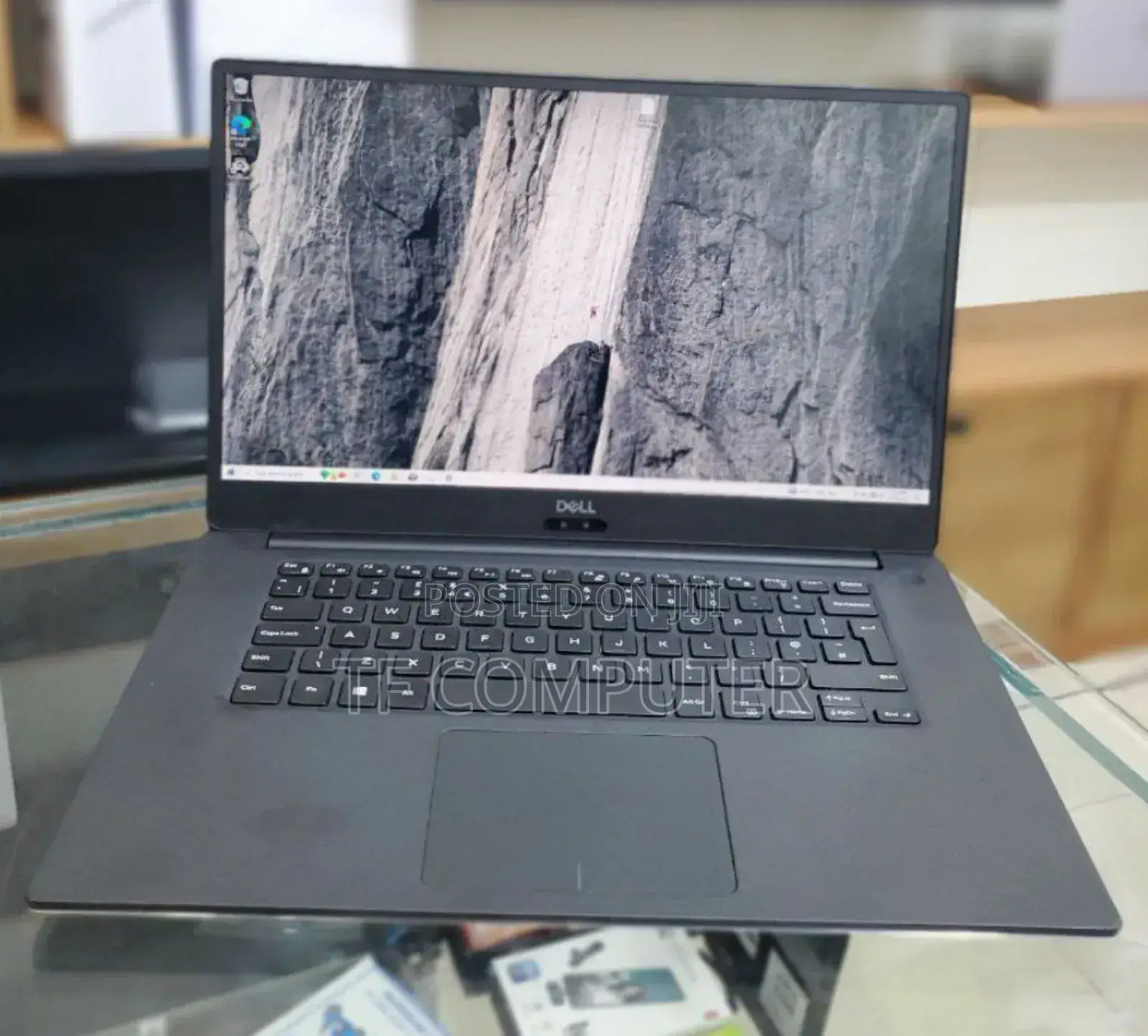 New Laptop Dell Precision 15 5540 16GB Intel Core I9 SSD 512GB