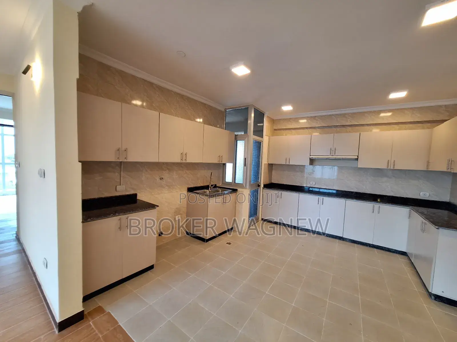 3bdrm Apartment in Kirkos for rent