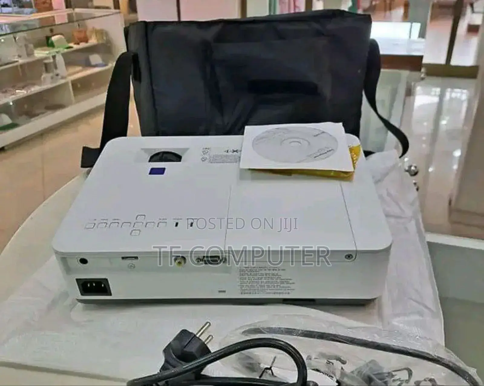 Brand New SONY Projector