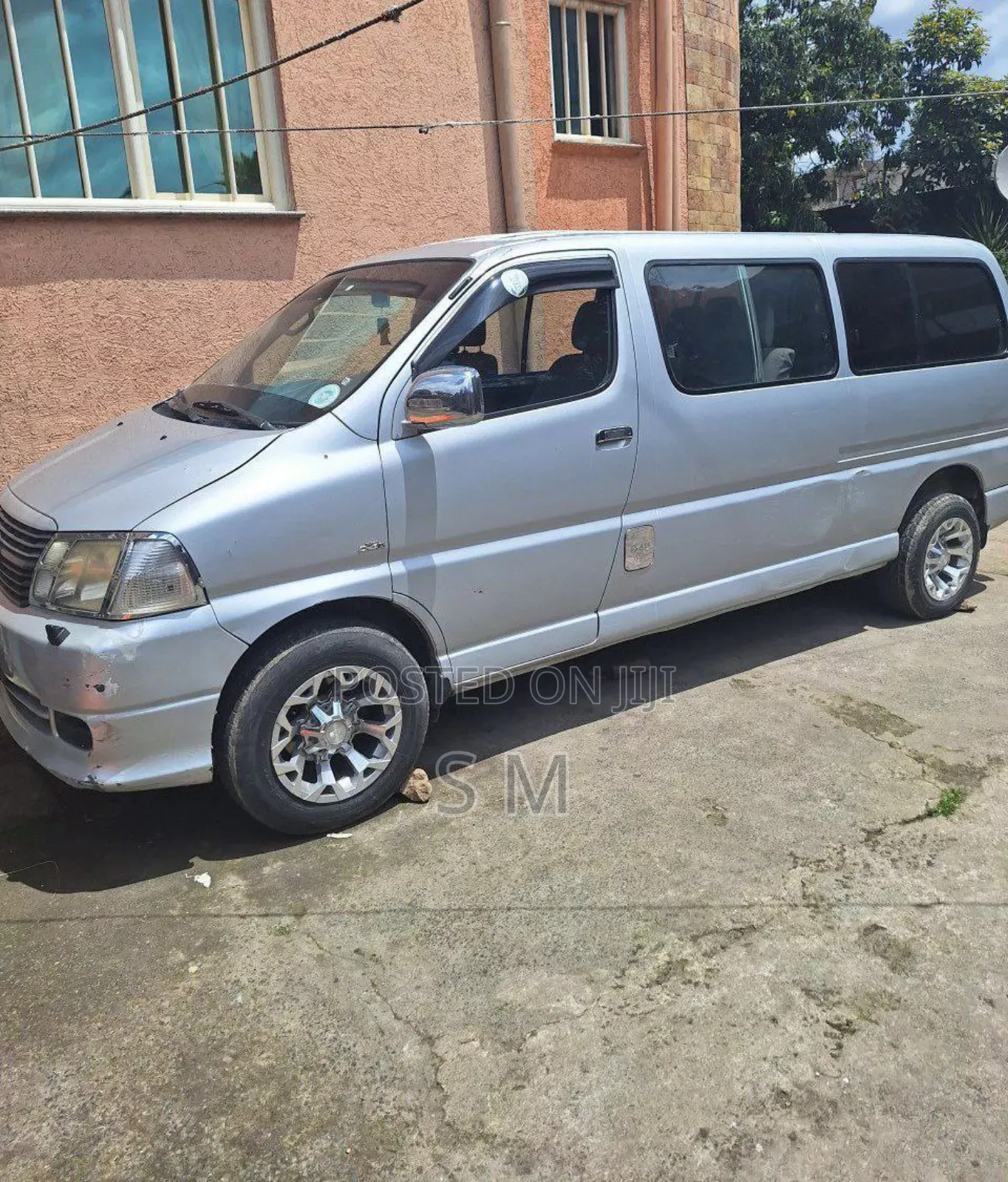Toyota HiAce 220 2007 Silver
