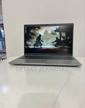 Photo - New Laptop Dell Latitude 5530 16GB Intel Core I5 SSD 512GB