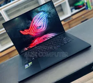 New Laptop Asus ROG Zephyrus G15 16GB Intel Core I9 SSD 1T