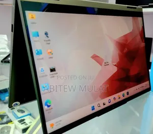 New Laptop Lenovo Yoga 710 12GB Intel Core I5 SSD 512GB