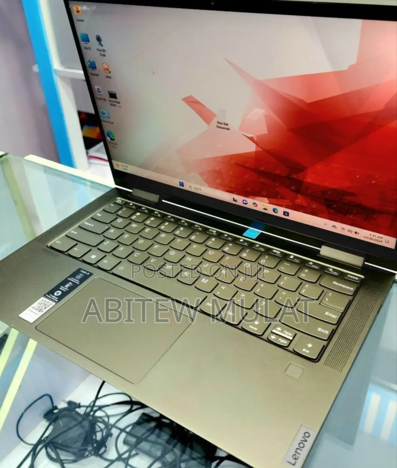 New Laptop Lenovo Yoga 710 12GB Intel Core I5 SSD 512GB
