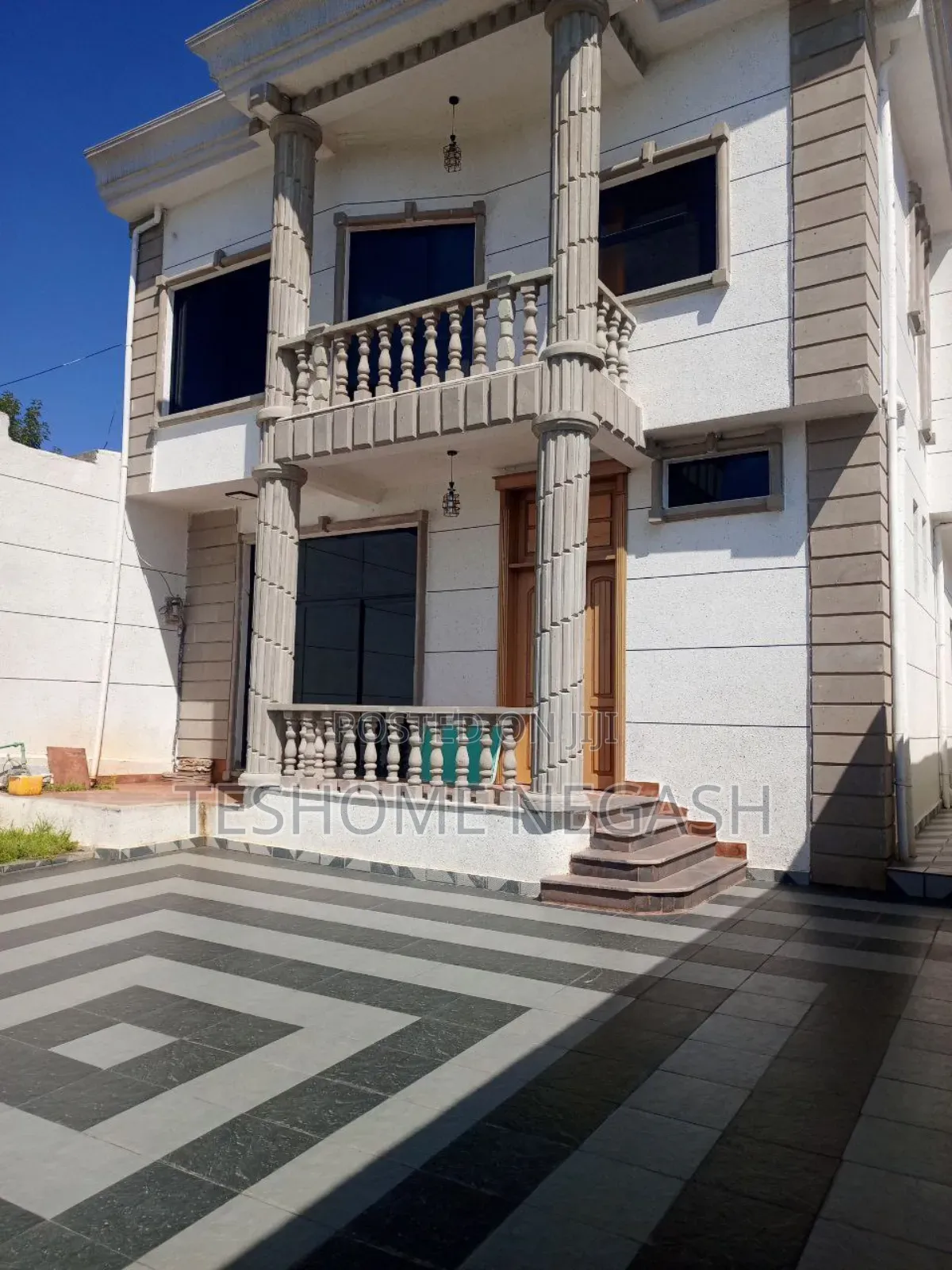 Furnished 5bdrm House in G+1, Bole for sale