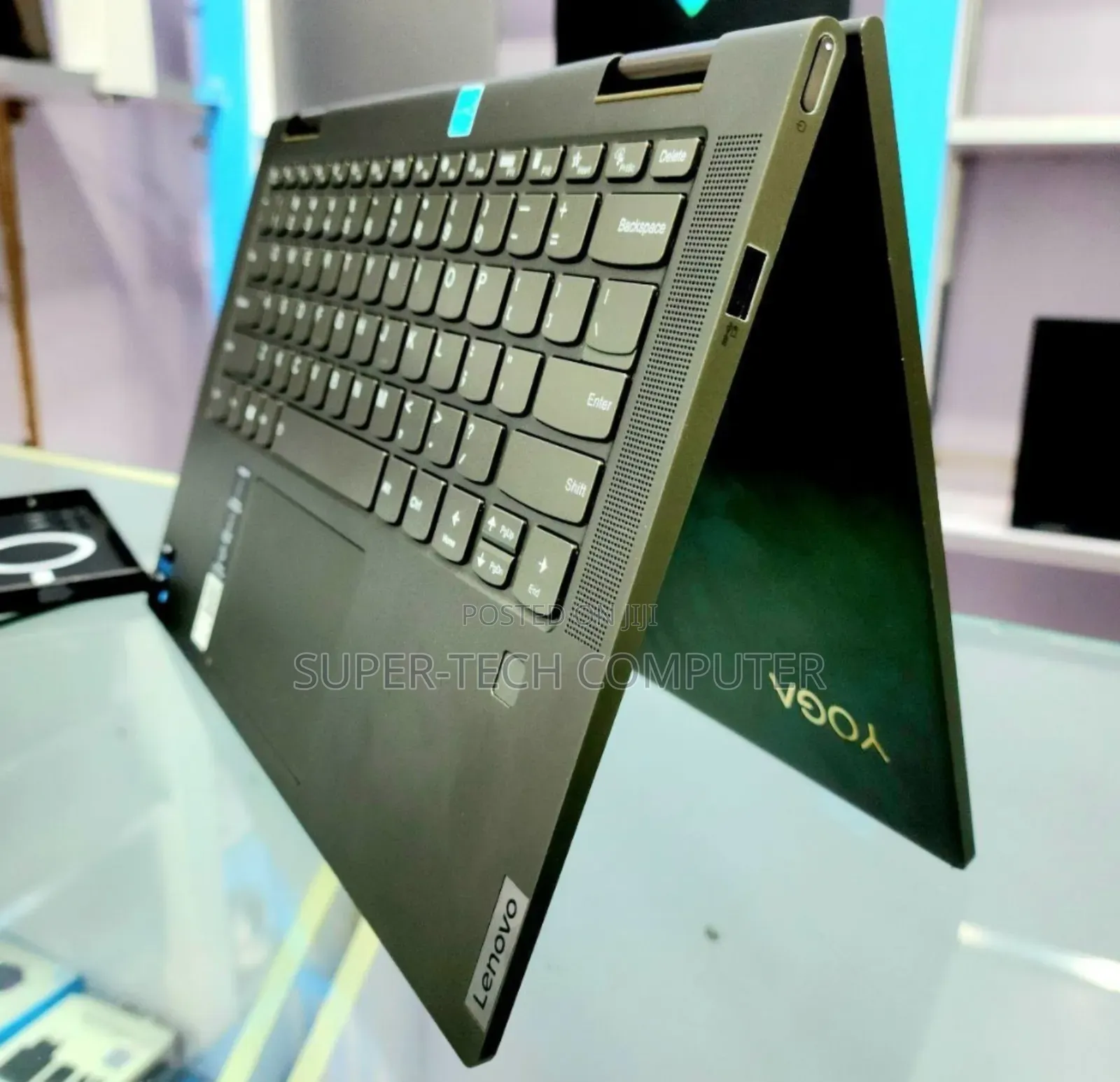 New Laptop Lenovo Yoga 700 12GB Intel Core I5 SSD 512GB