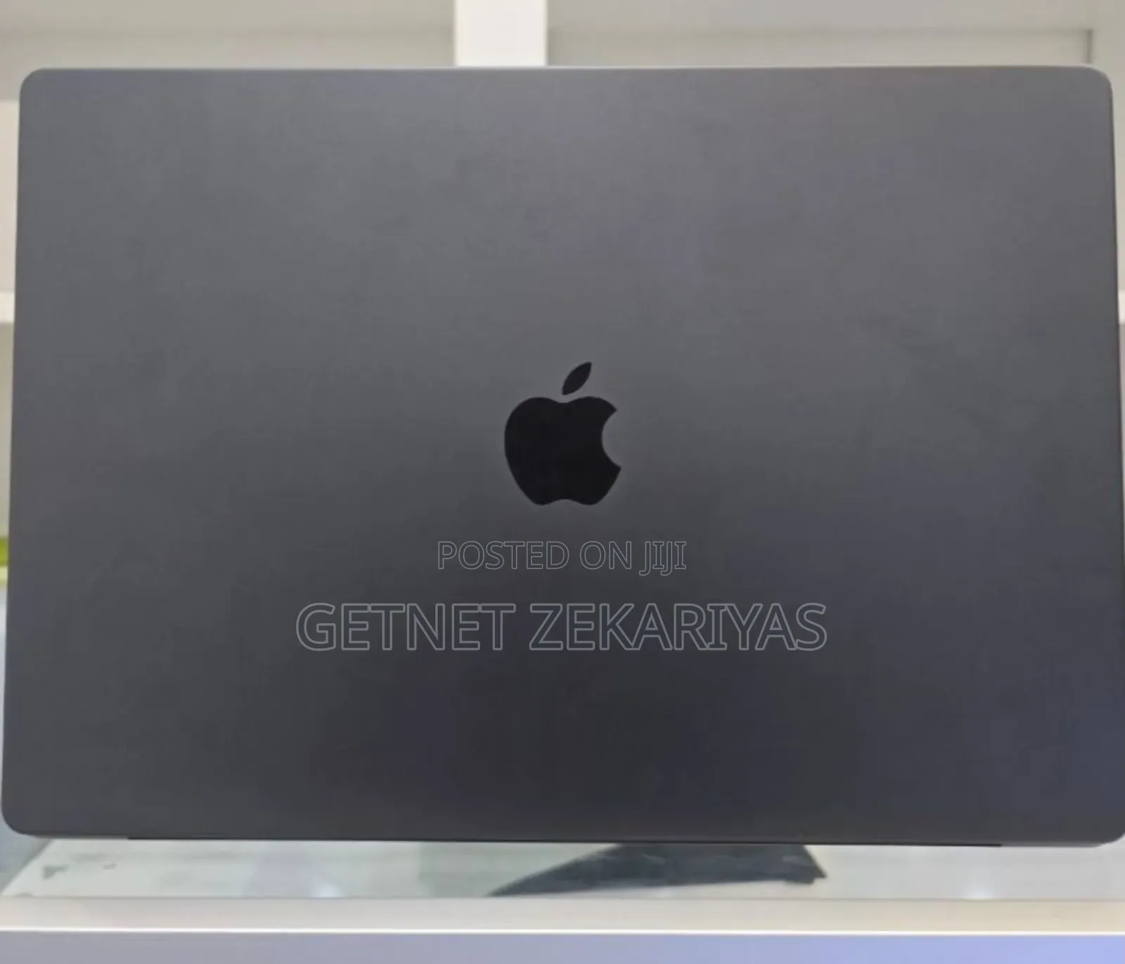 New Apple MacBook Pro 2023 M3 Max 14-Inch 18GB Apple M3 Pro SSD 512GB