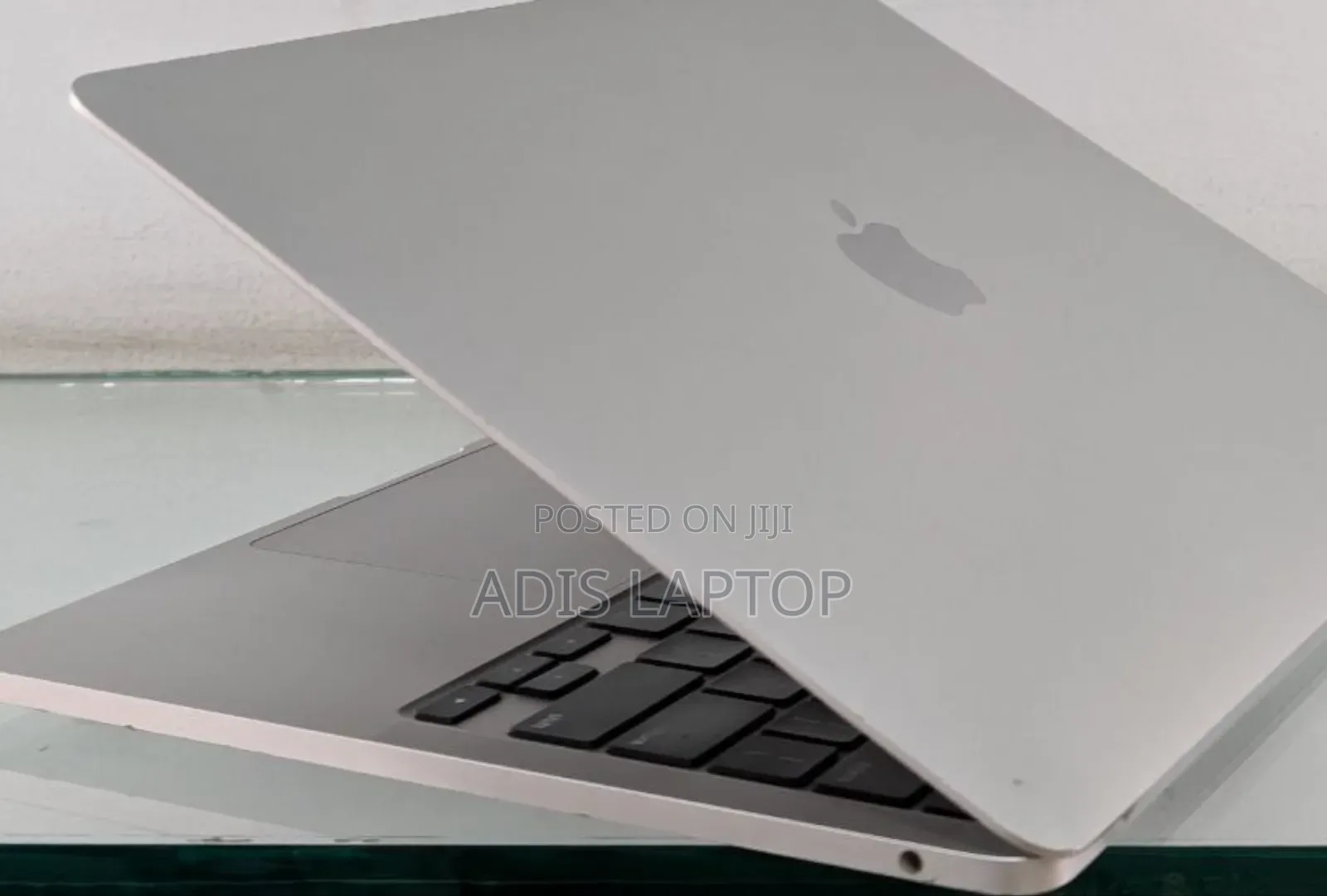 New Laptop Apple MacBook Pro 2022 M2 24GB Apple M2 SSD 2T