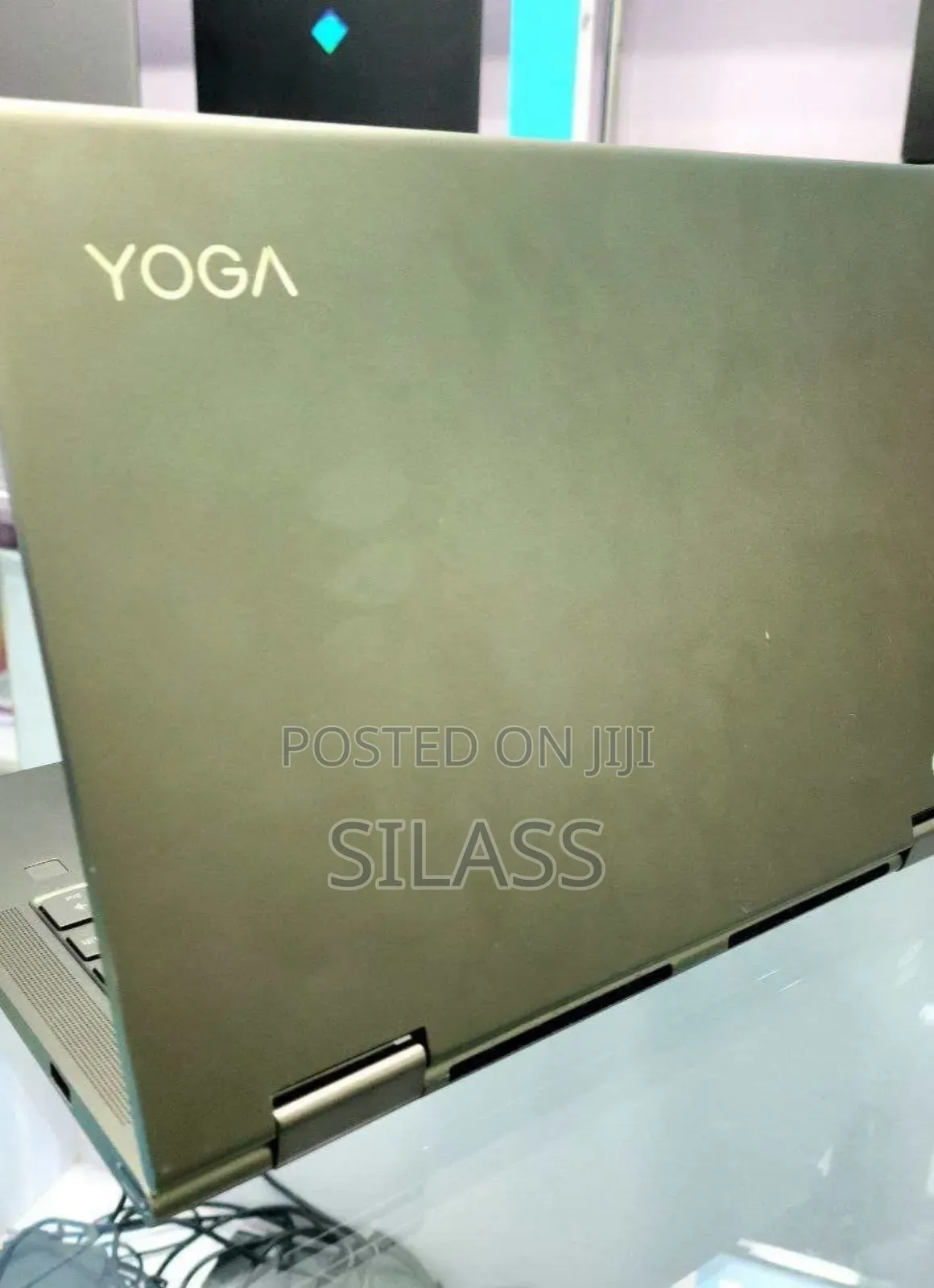 New Laptop Lenovo Yoga 9i 12GB Intel Core I7 SSD 512GB
