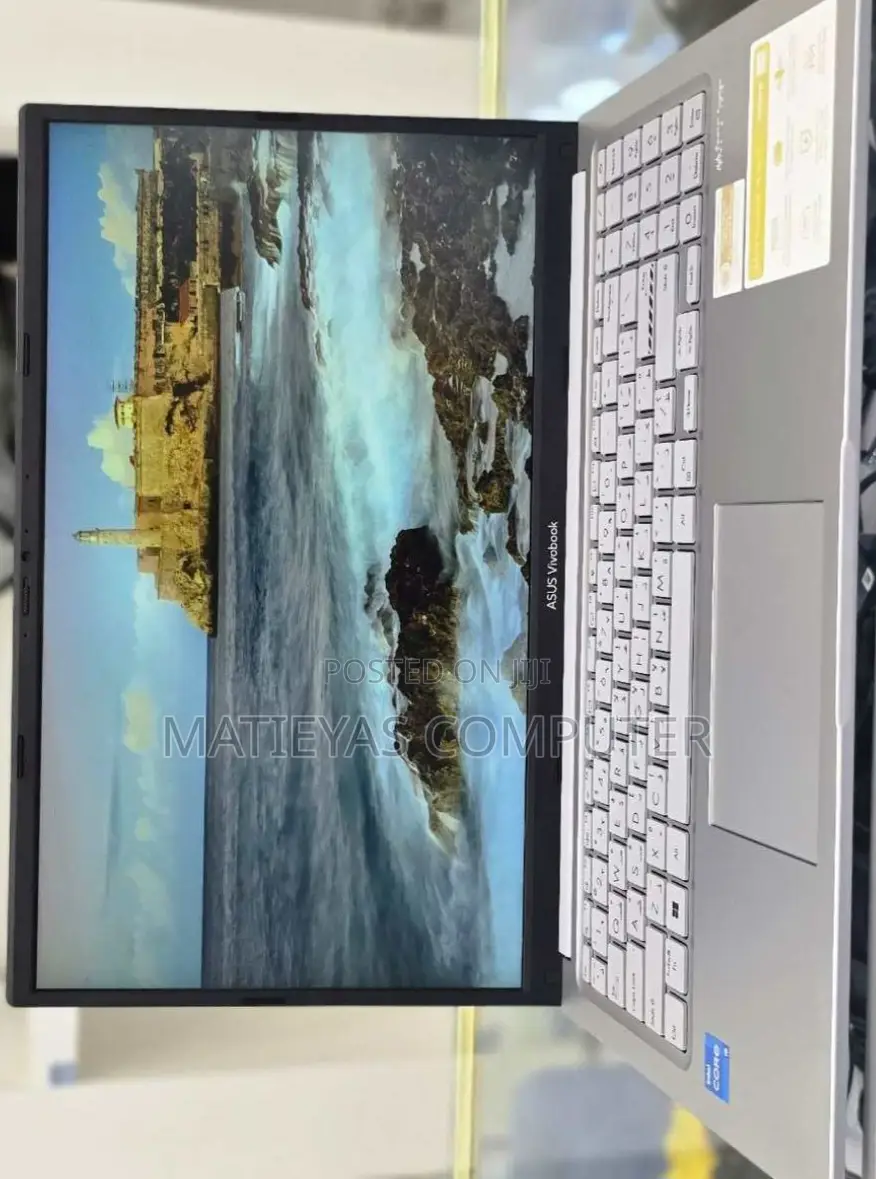 New Laptop Asus Vivobook 16 8GB Intel Core I5 SSD 512GB