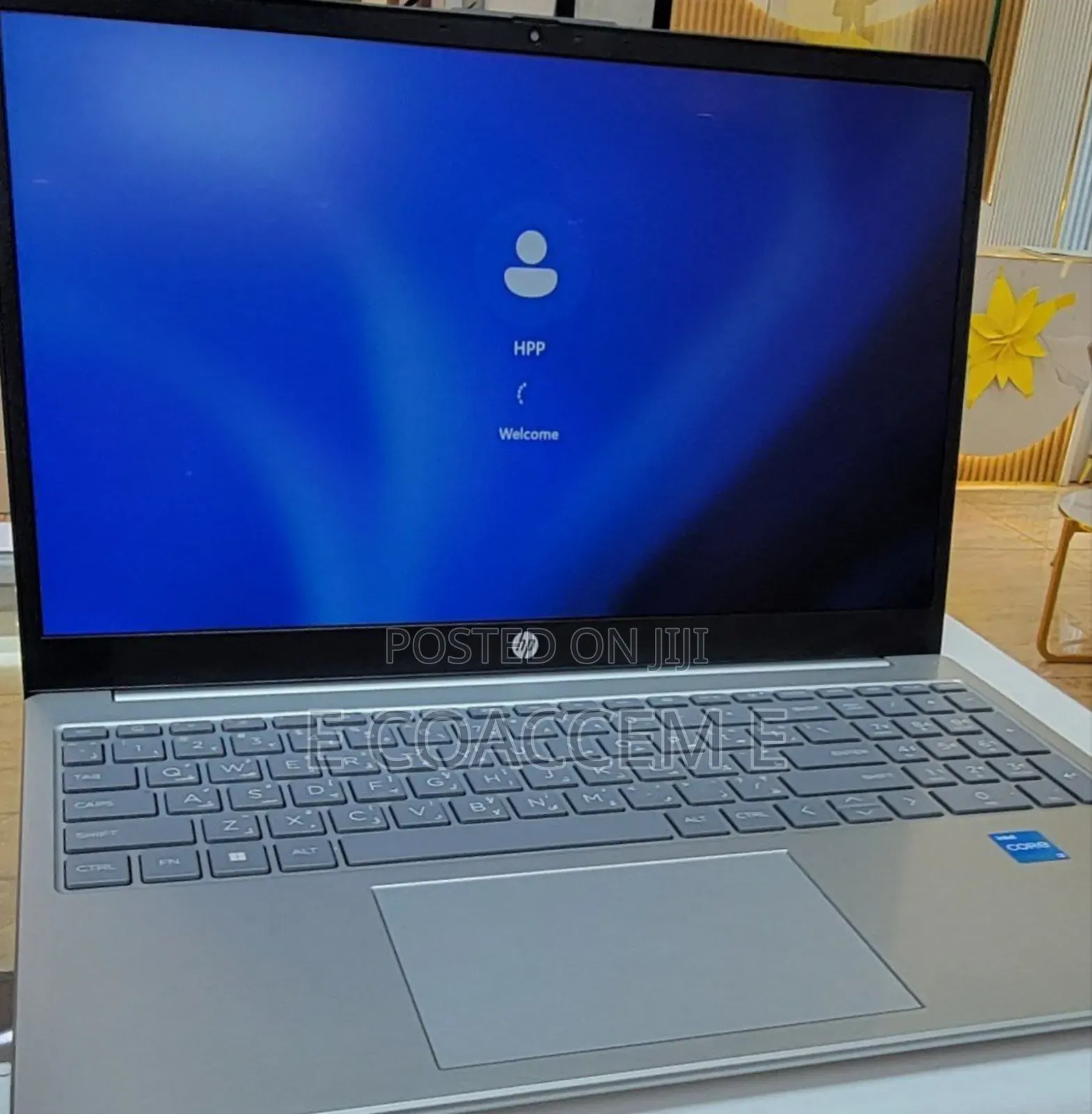 New Laptop HP 8GB Intel Core I3 SSD 256GB