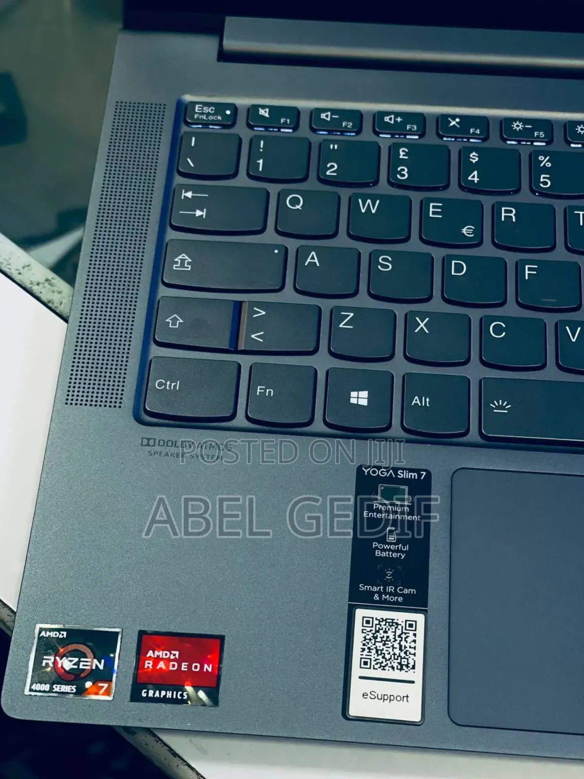 New Laptop Lenovo Yoga 700 16GB AMD Ryzen 7 SSD 1T