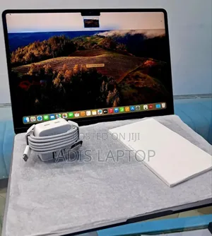 New Laptop Apple MacBook Air 2024 M3 13-Inch 16GB Apple M3 SSD 512GB