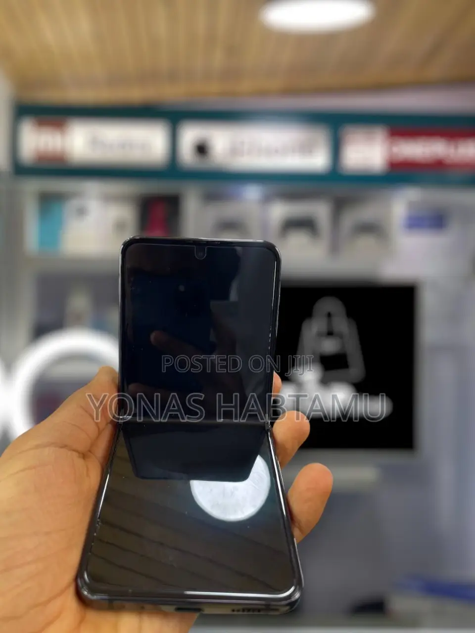 New Samsung Galaxy Z Flip4 128 GB Black