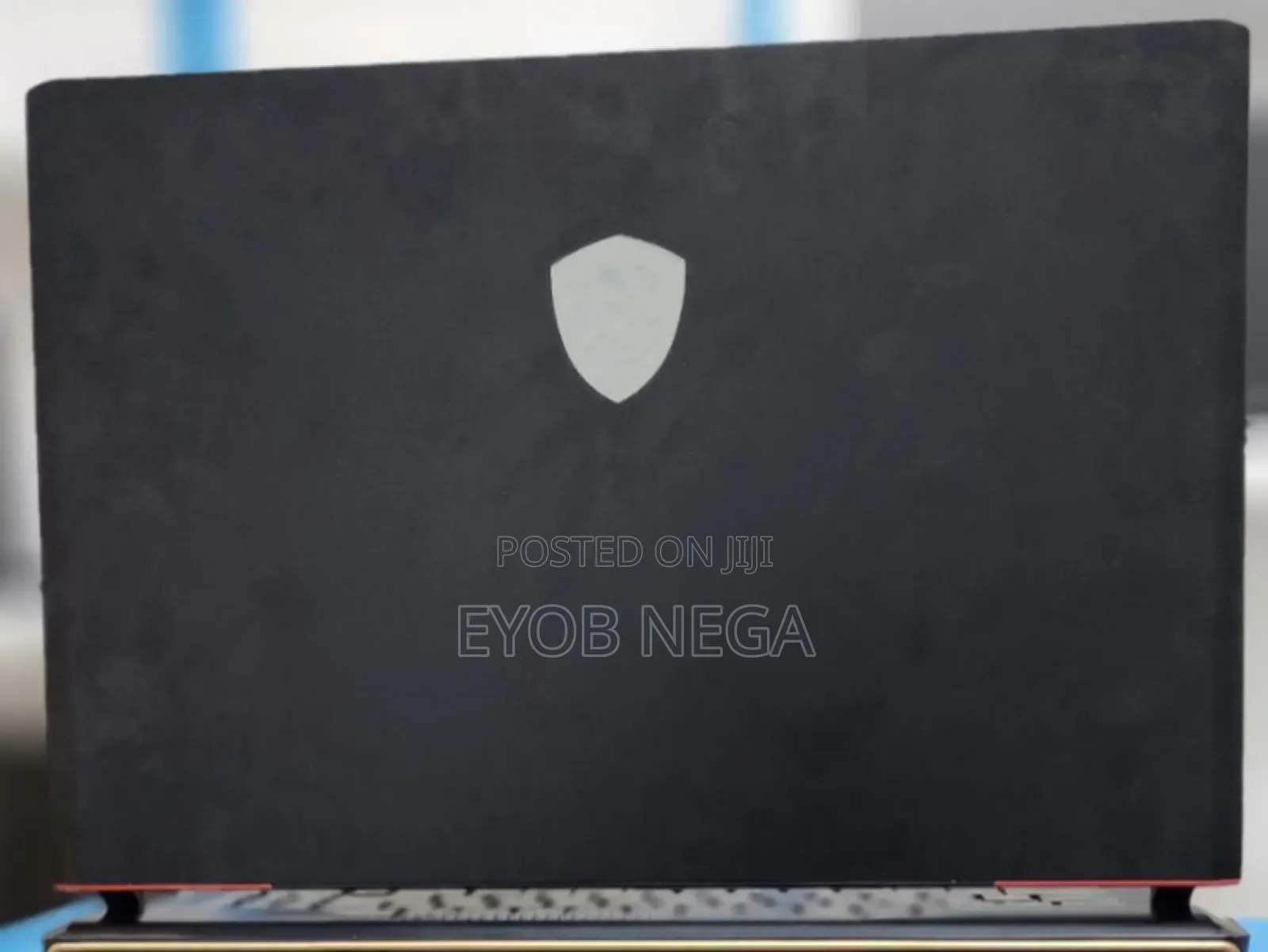 New Laptop MSI Raider GE76 12UGS 16GB Intel Core I9 SSD 1T