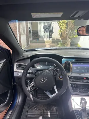 Photo - Hyundai Sonata 2016 Blue