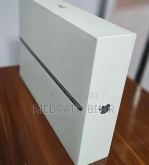 Photo - New Apple iPad 10.2 (2021) 64 GB Gray
