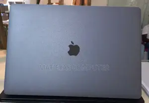 New Laptop Apple MacBook Pro 2016 16GB Intel Core I7 SSD 512GB