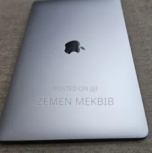 New Laptop Apple MacBook Air 2019 8GB Intel Core I5 SSD 128GB