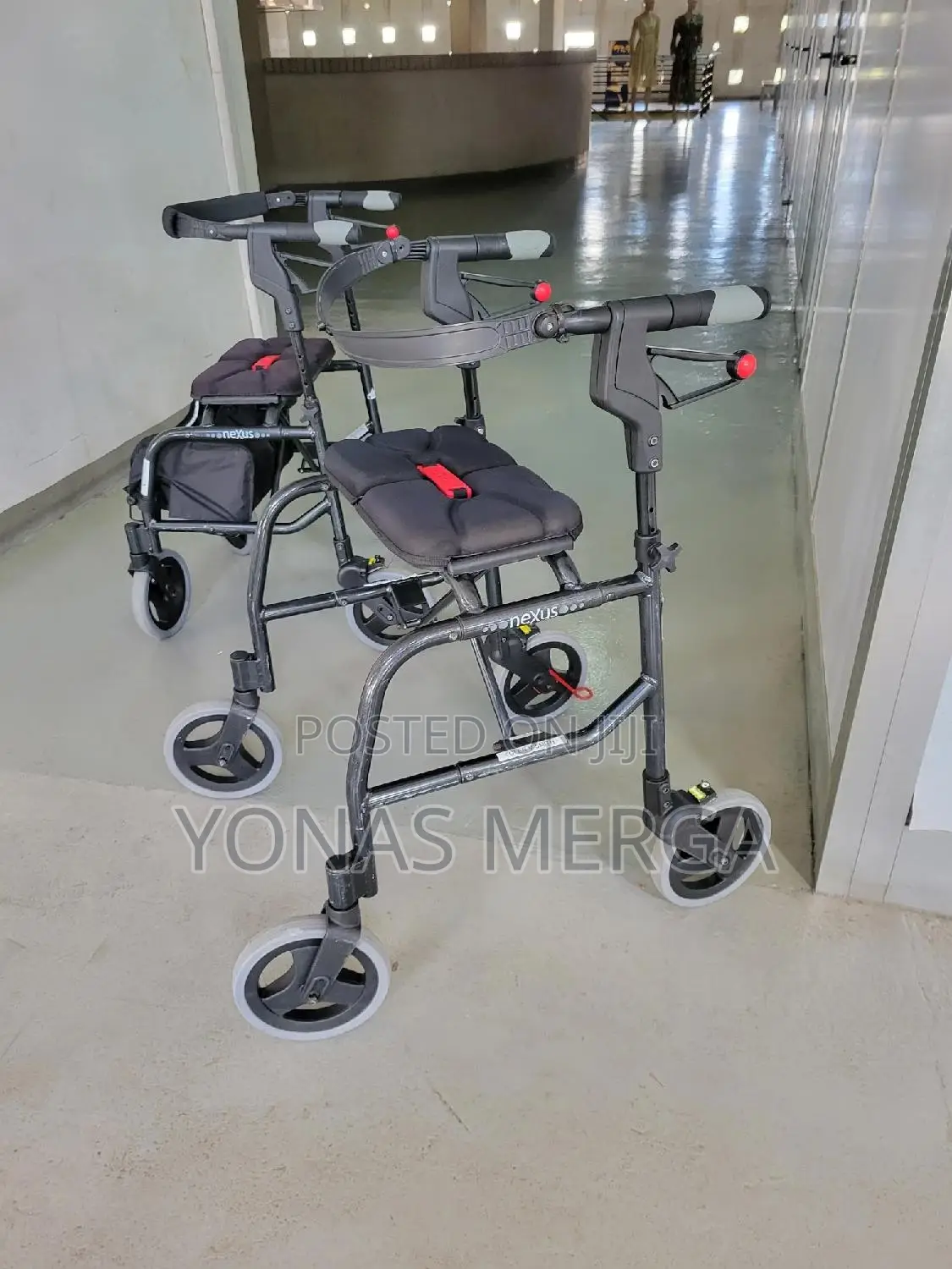 4wheeled Walker፴%Seat Chair Sponge Walker፵{}Multi-Purpose