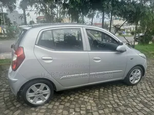 Hyundai I10 2012 Silver
