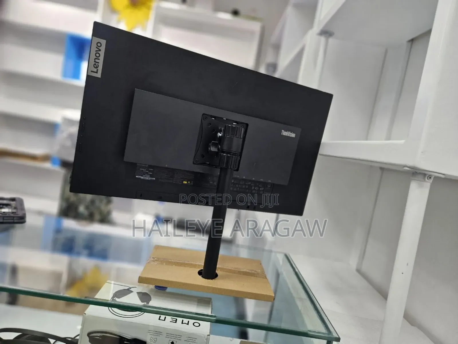 Lenovo Thinkvision Monitor