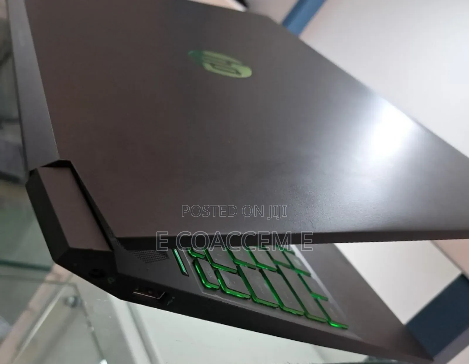 New Laptop HP 8GB AMD Ryzen 5 SSD 512GB