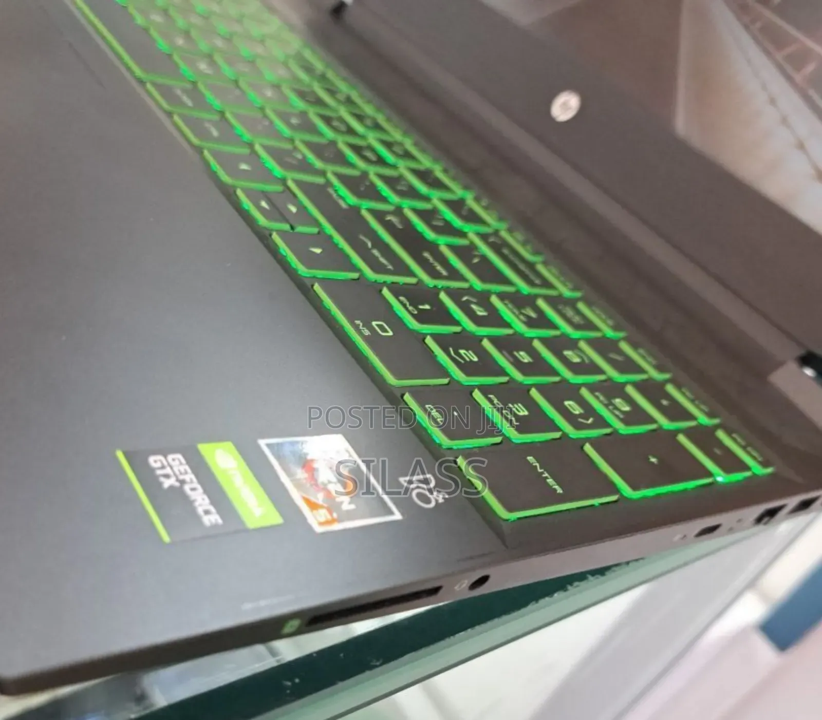 New Laptop HP Pavilion 15 8GB AMD Ryzen 5 SSD 512GB