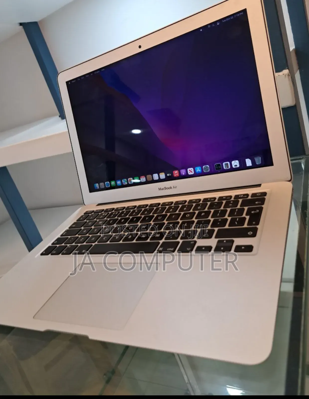 New Laptop Apple MacBook Air 2017 8GB Intel Core I5 SSD 256GB