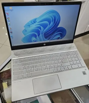 Photo - New Laptop HP Pavilion 10 16GB Intel Core I5 SSD 256GB