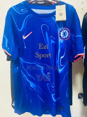 Chelsea’S Authentic Football Game Kit