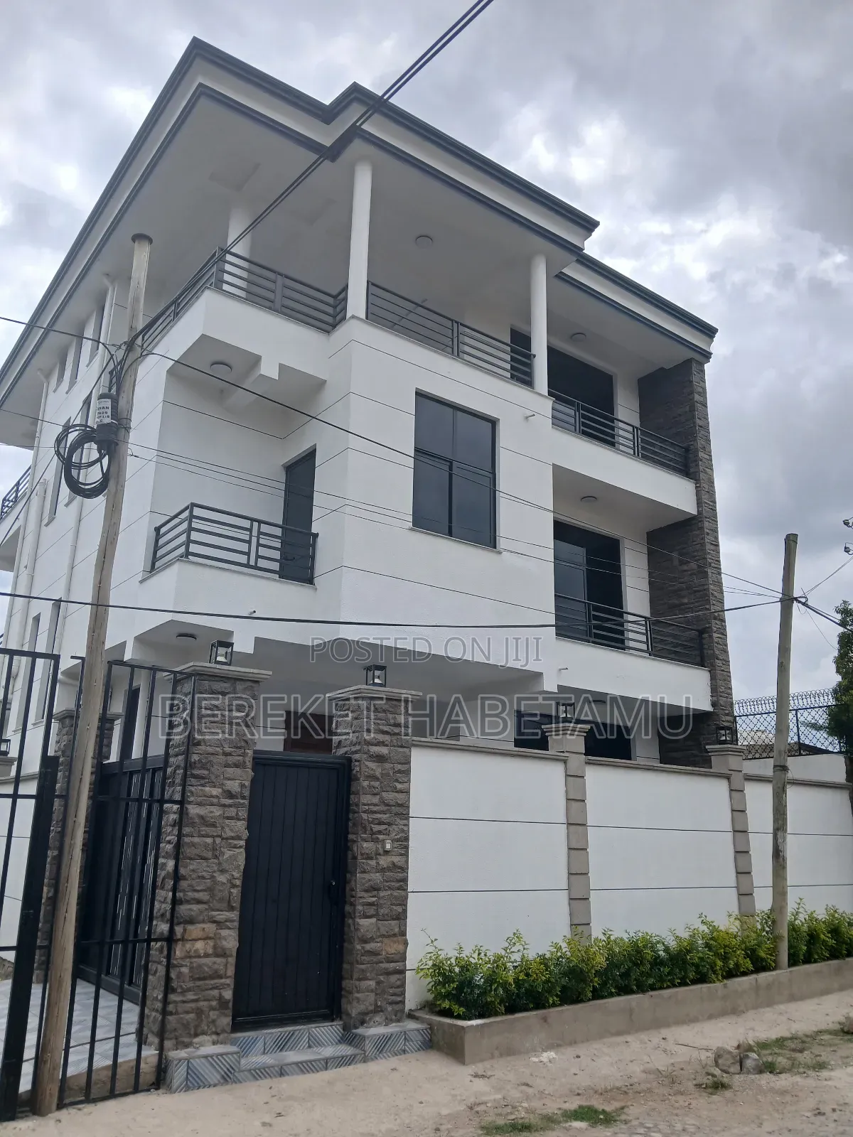 Furnished 8bdrm House in አዲስ አበባ, Nifas Silk-Lafto for sale
