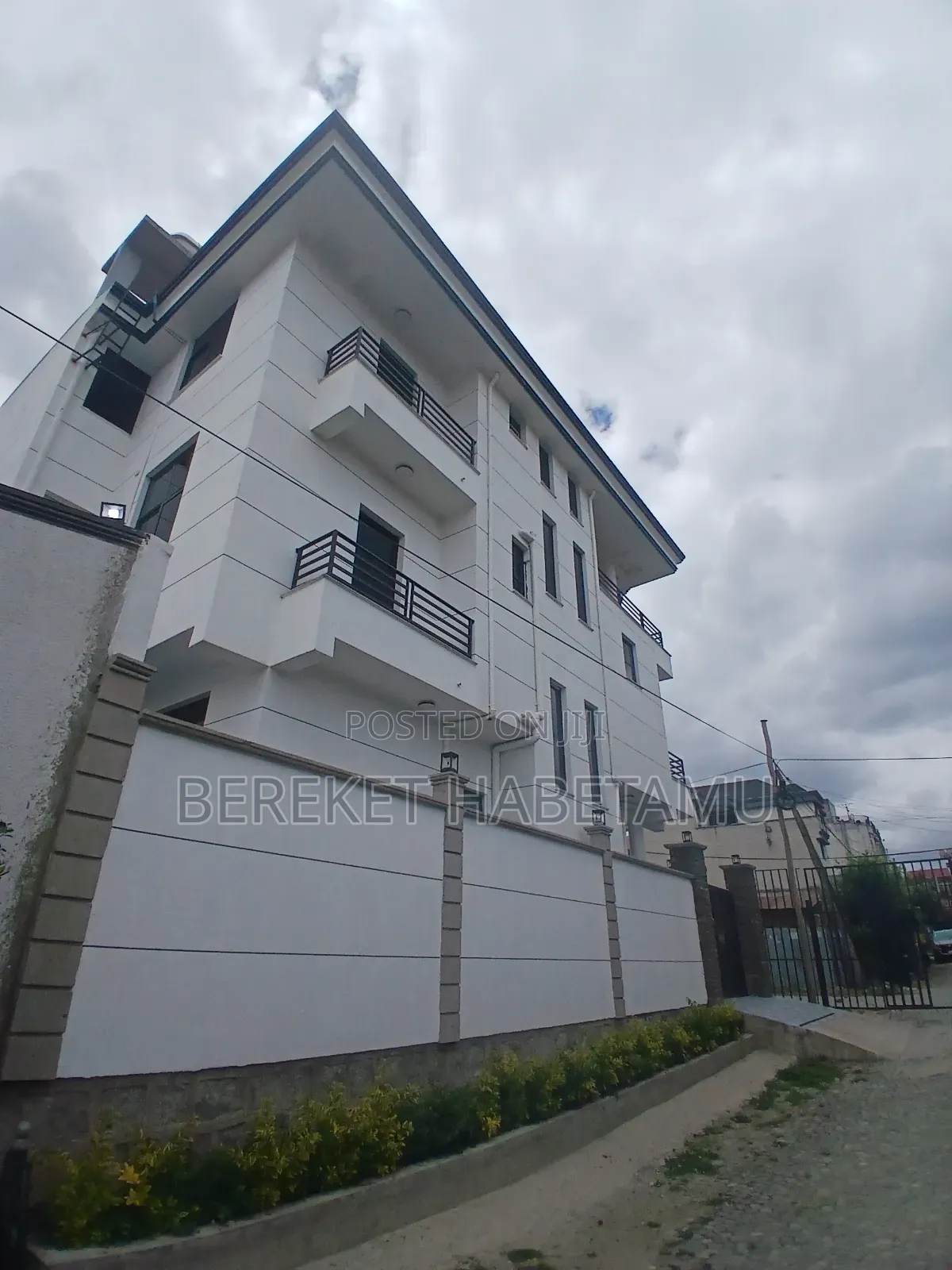 Furnished 8bdrm House in አዲስ አበባ, Nifas Silk-Lafto for sale