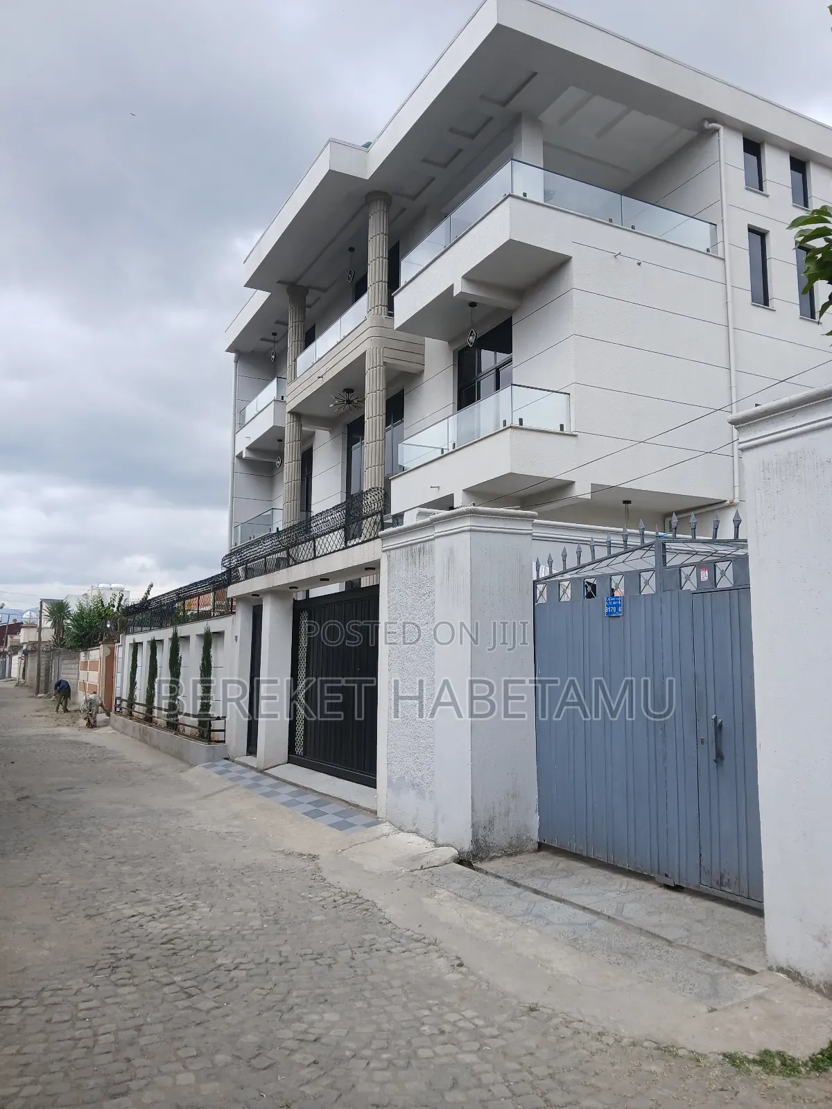 Furnished 9bdrm House in አዲስ አበባ, Nifas Silk-Lafto for sale