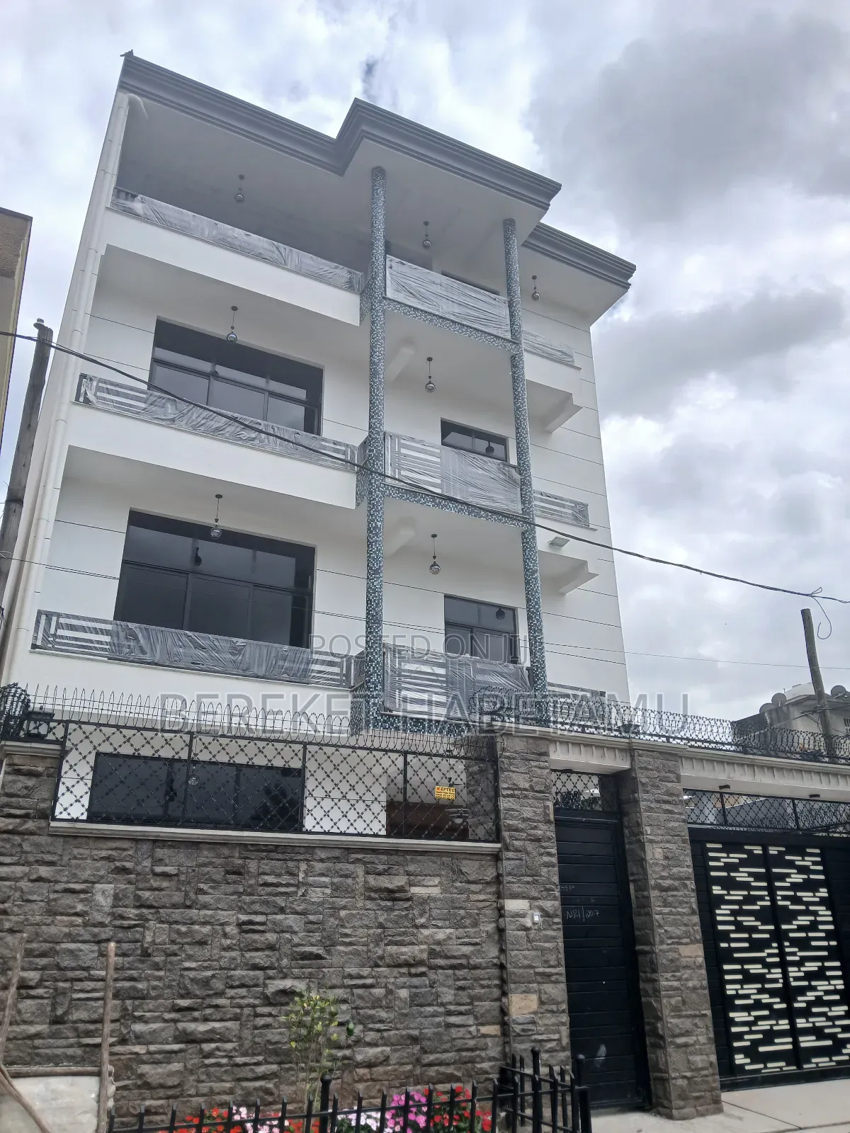 Furnished 12bdrm House in አዲስ አበባ, Nifas Silk-Lafto for sale