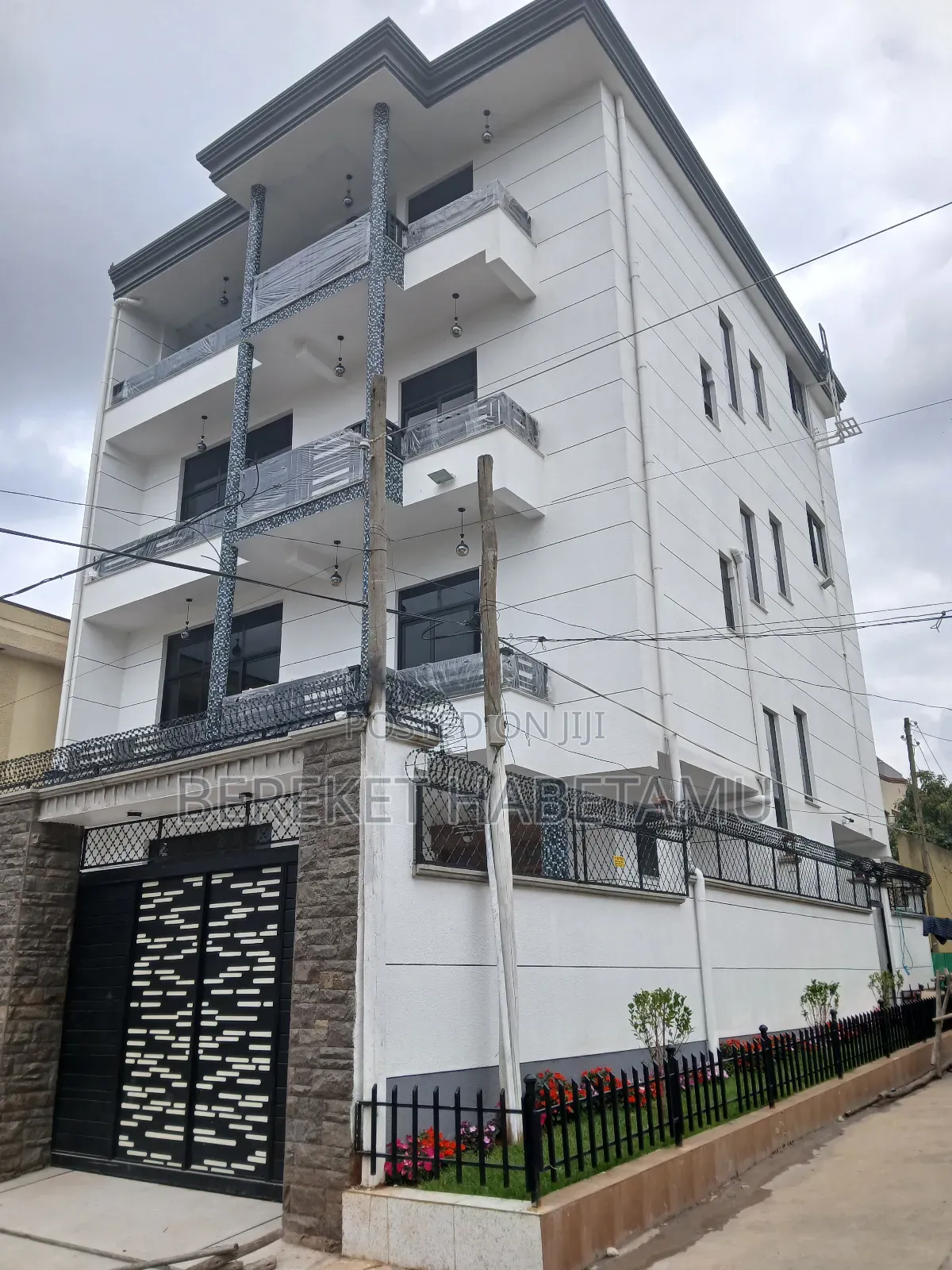 Furnished 12bdrm House in አዲስ አበባ, Nifas Silk-Lafto for sale