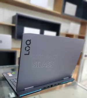 New Laptop Lenovo LOQ 15IRH8 16GB AMD Ryzen 7 SSD 512GB