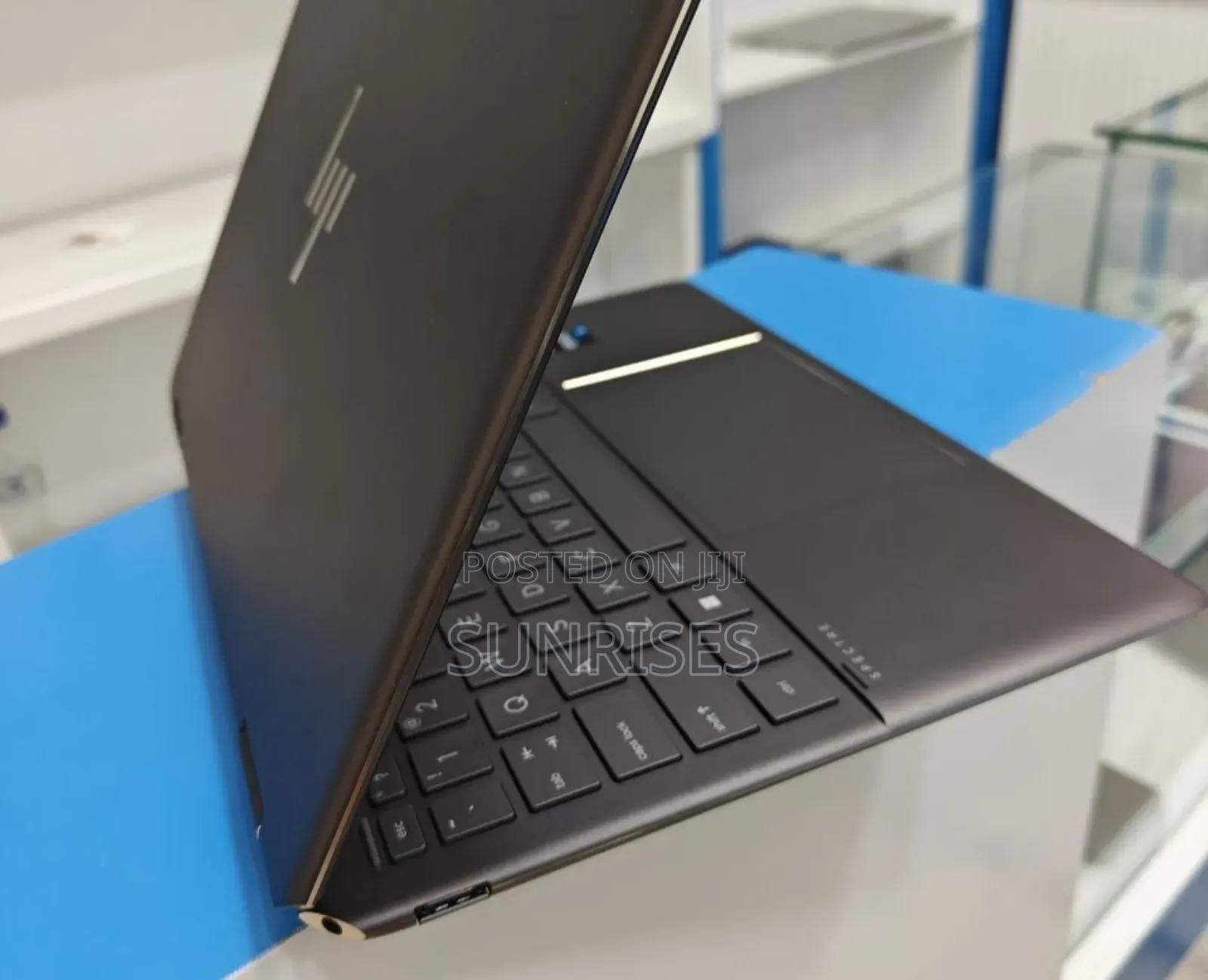 New Laptop HP Spectre 13 16GB Intel Core I7 SSD 1T