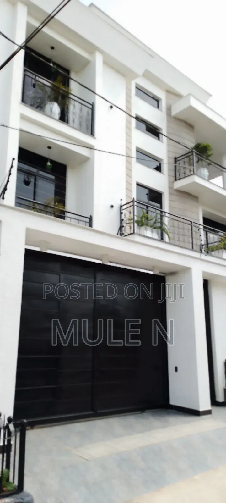 Furnished 6bdrm House in Around Ayat Square, Yeka for sale