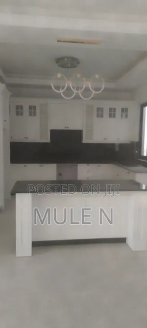 Furnished 6bdrm House in Around Ayat Square, Yeka for sale