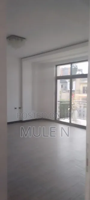 Furnished 6bdrm House in Around Ayat Square, Yeka for sale