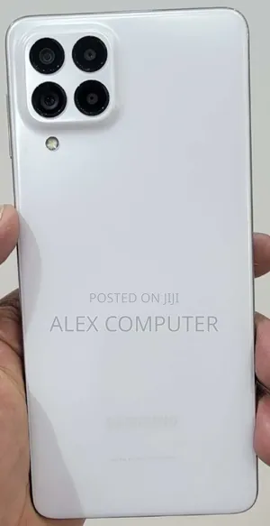 New Samsung Galaxy M53 128 GB Silver