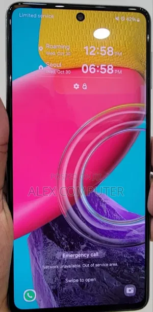 New Samsung Galaxy M53 128 GB Silver