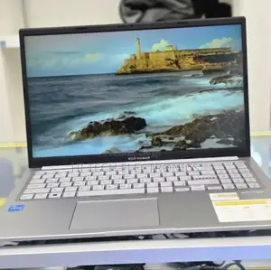 New Laptop Asus VivoBook 15 X505BA 8GB Intel Core I5 SSD 512GB