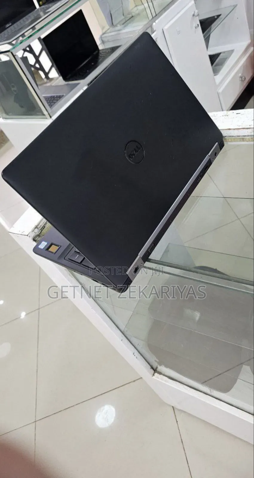 New Laptop Dell Precision 15 3520 16GB Intel Core I7 SSD 512GB